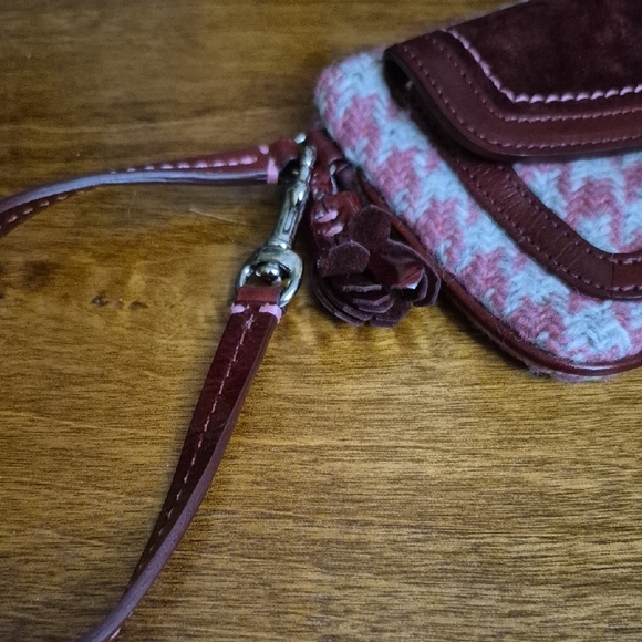 Coach Maroon and Pink Houndstooth Wristlet - Picture 2 of 5